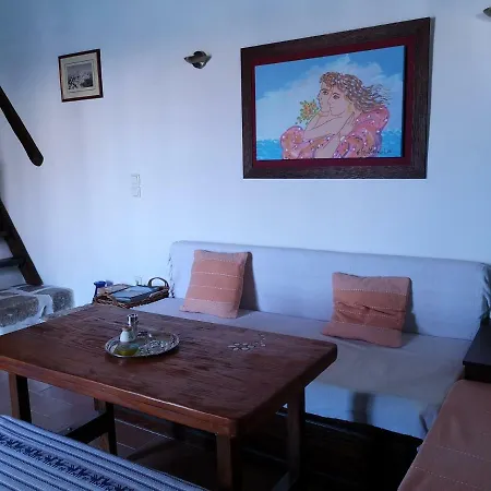 Glaros Appartement Pera Gyalos