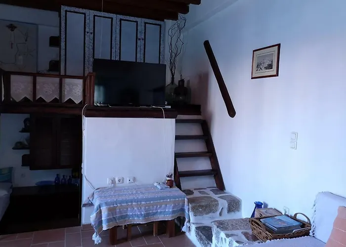 Glaros * Pera Gyalos